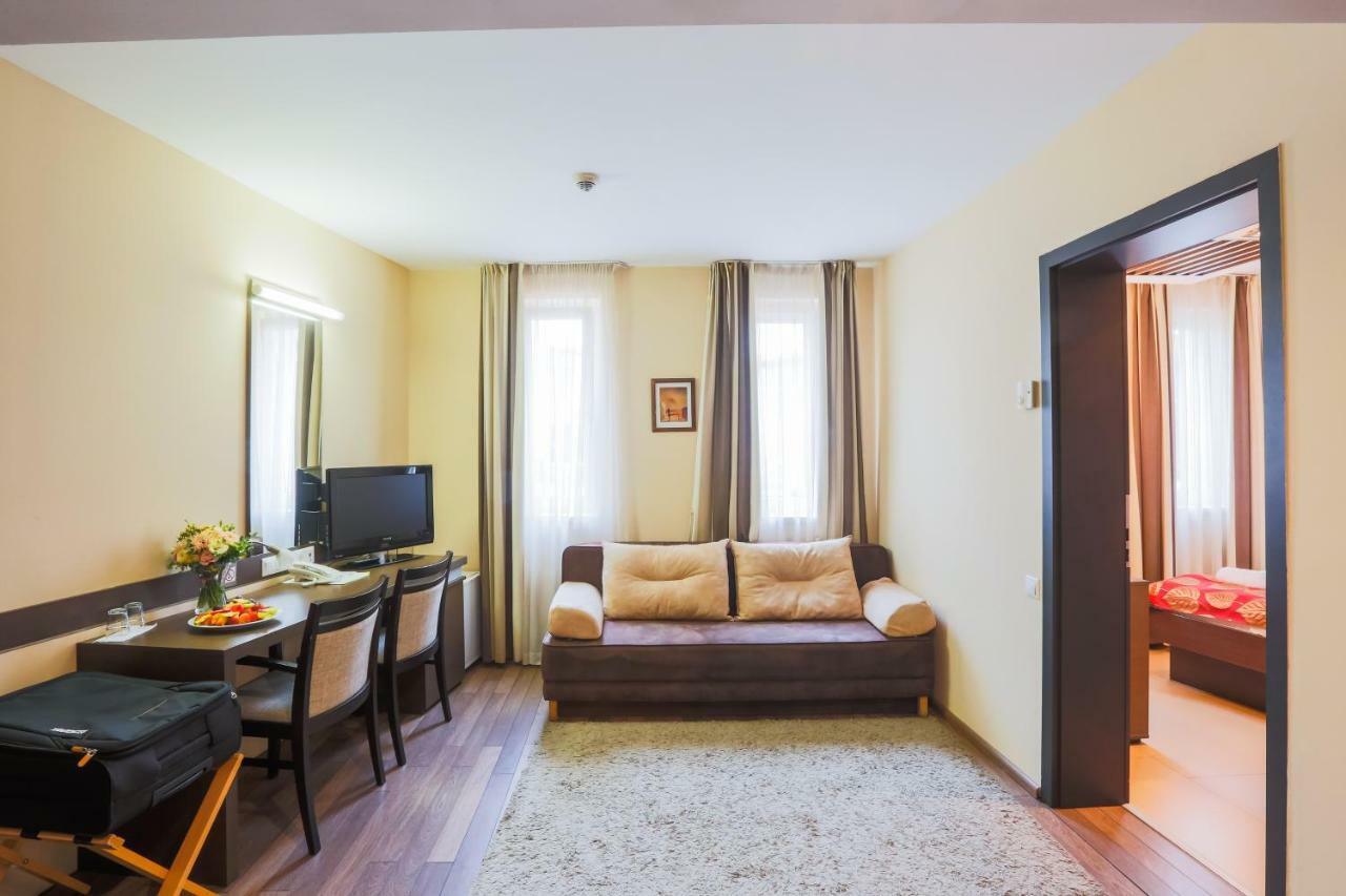 Ce Plaza Hotel Siófok Kültér fotó